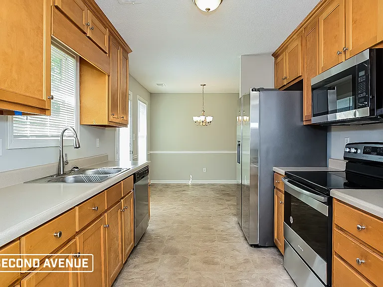 309 Fletcher Ct — Photo 3