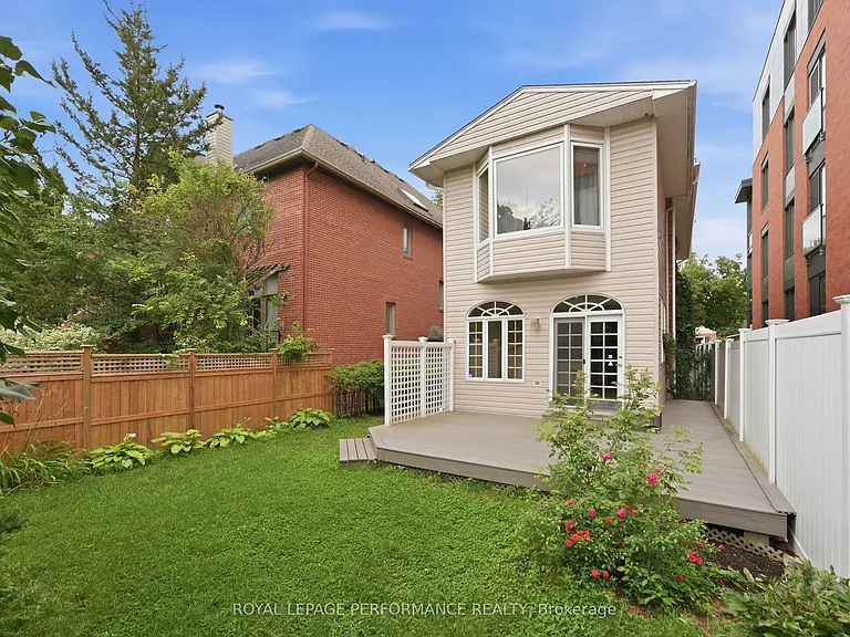 284 Crichton St — Photo 31