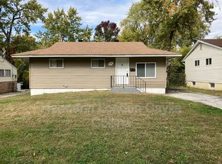 147 Ben Nevis Rd, Saint Louis, MO 63137