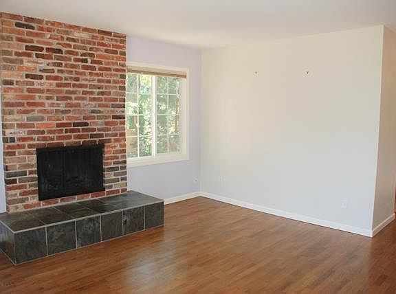 4th image of 16635 SE 26th Pl