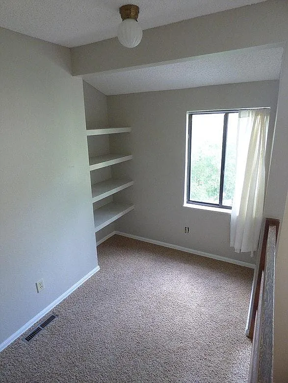 Building Photo - 6700 E Mississippi Ave #B