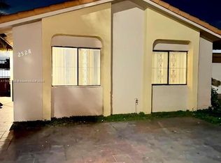 2528 W 65th St, Hialeah, FL 33016