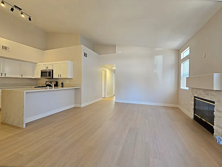5370 Runningbrook Rd — Photo 8