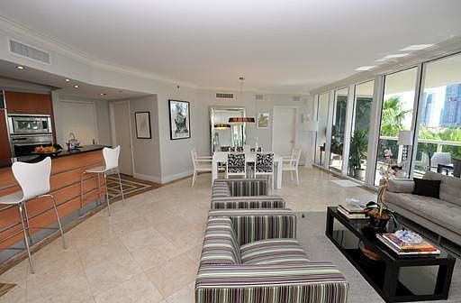 Murano Grande #708 - Photo 2