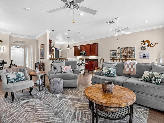 4th image of 9539 Avenel Lane