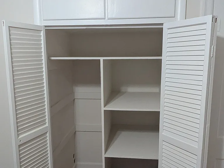 135 Oak St #3 — Photo 11