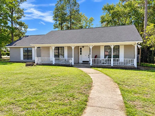 15 Windsor Ln, Monroeville, AL 36460