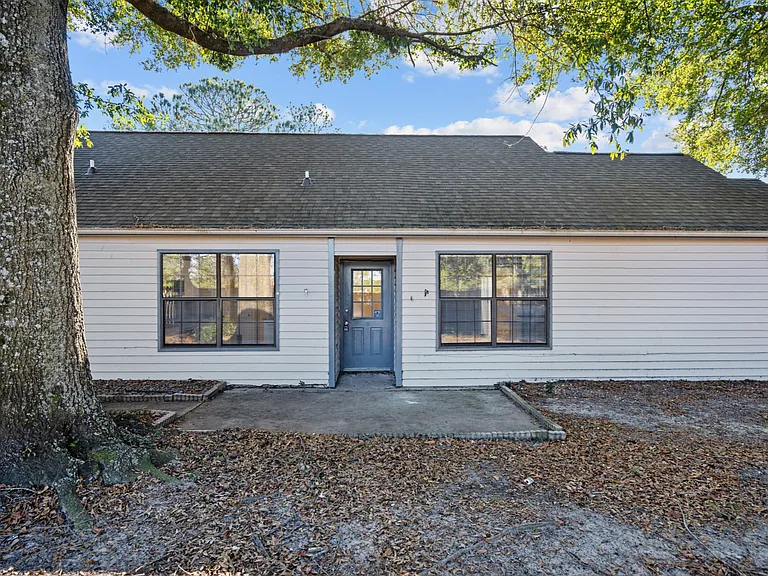 1160 Shipyard Blvd — Photo 24