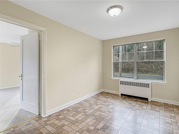 5th image of 5 South Ln
