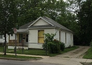 2nd image of 803 W Kirkwood Ave