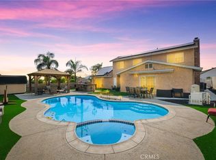 9695 Magnolia St, Bloomington, CA 92316