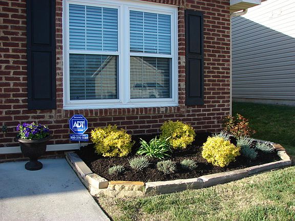 2nd image of 5843 Metropolitan Way