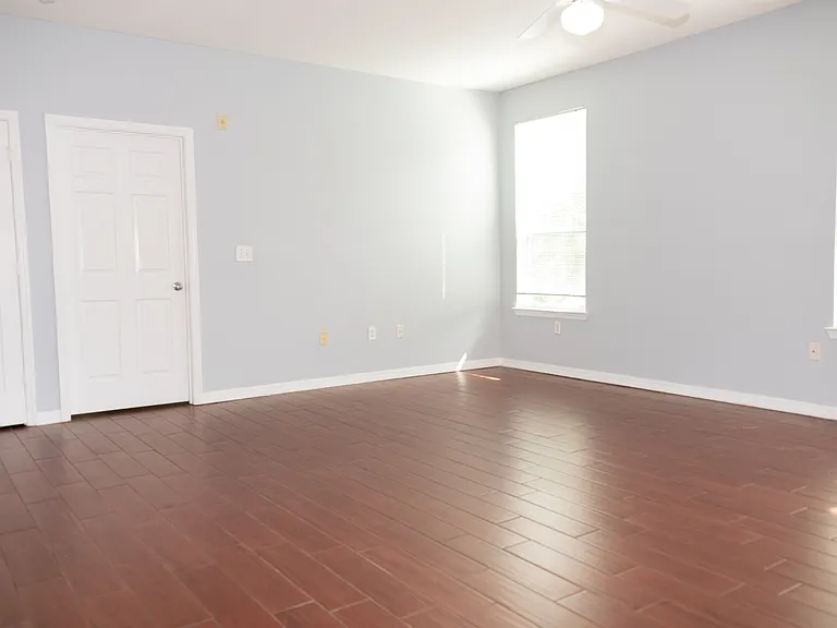 2025 Erving Cir #4207 — Photo 58
