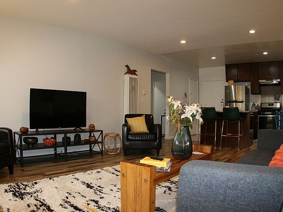 3rd image of 719 N Bunker Hill Ave #9