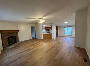 16950 Holly Rd, Henryetta, OK 74437