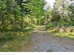 20 Kelly Ln, Surry, ME 04684