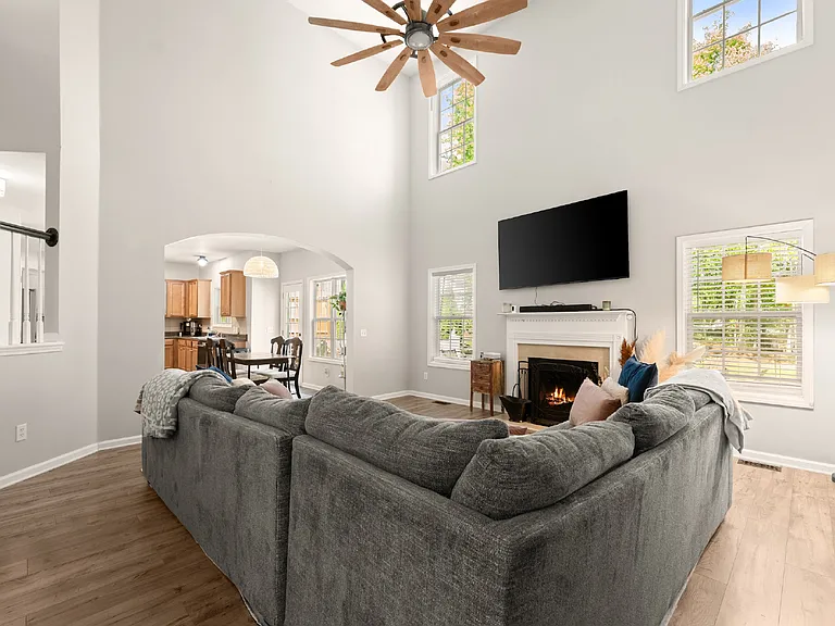 3947 Walnut Grove Way — Photo 30