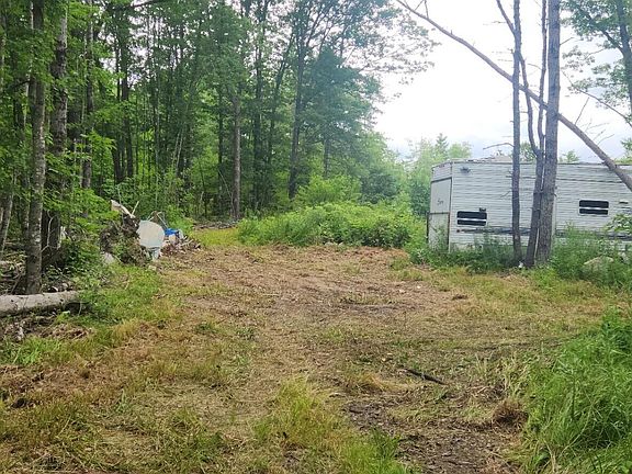 3rd image of 32 Town Farm Road