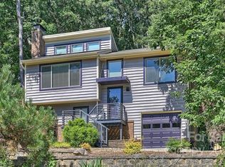 135 Oak Creek Dr, Charlotte, NC 28270