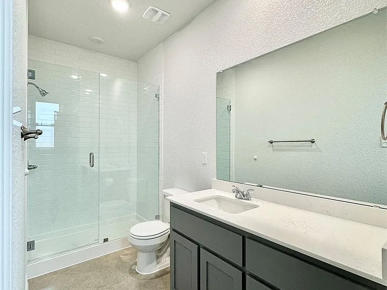 2321 Ocean Ave #B — Photo 17