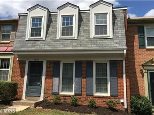 3902 Bradwater St, Fairfax, VA 22031