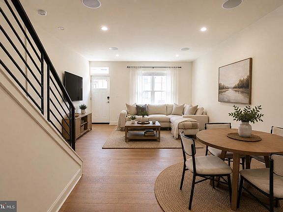 2nd image of 2018 S Garnet St