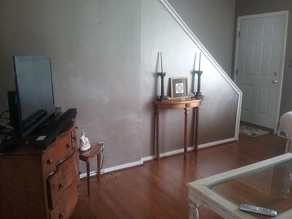 5th image of 23037 Gary Ln