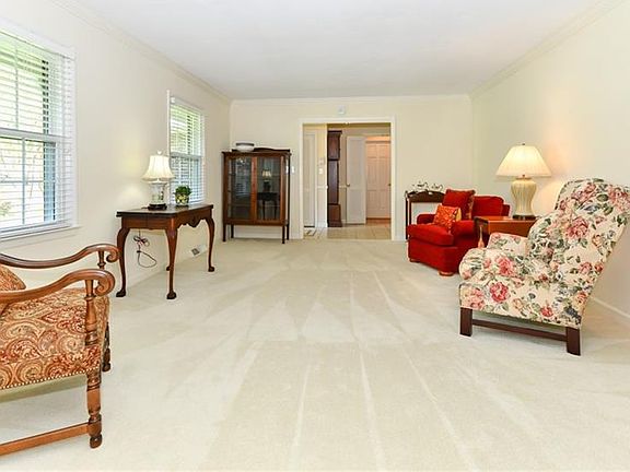 4th image of 2941 Kedron Ct