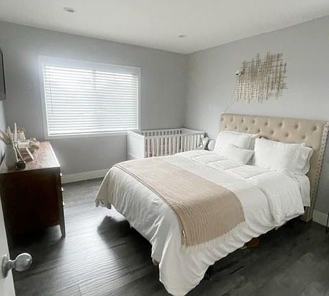 2nd image of 7848 Wexford Ave