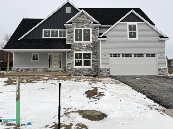 162 Barton Creek Dr, Perrysburg, OH 43551