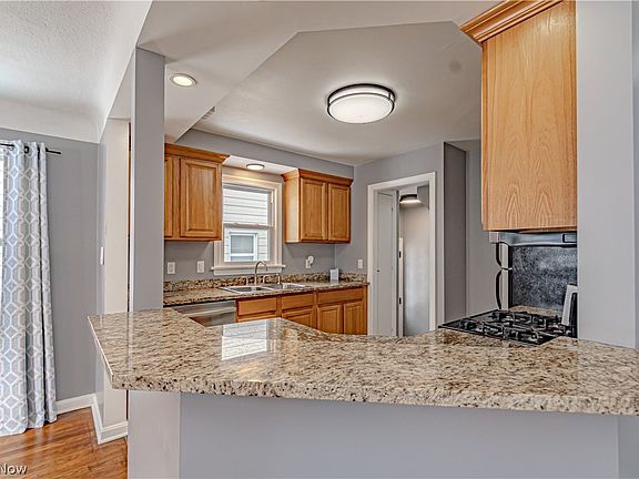 5th image of 4157 Verona Rd