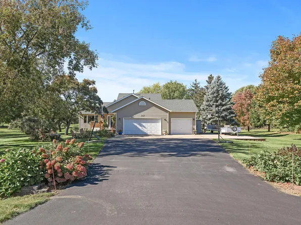 9915 Goodrich Ave NE, Monticello, MN 55362