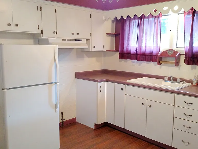 1307 Walnut St — Photo 2