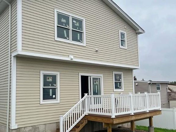 2nd image of 184 Philip Ave