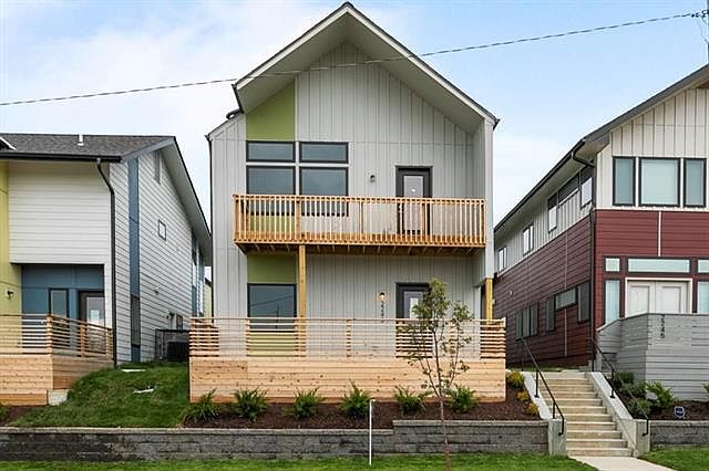 1st image of 2243 Tracy Ave