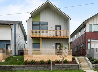 2243 Tracy Ave, Kansas City, MO 64108
