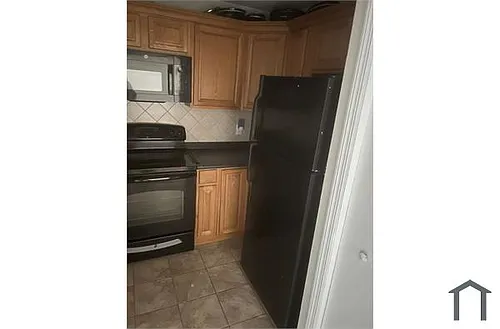 30 Stevens St #101 Photo 1