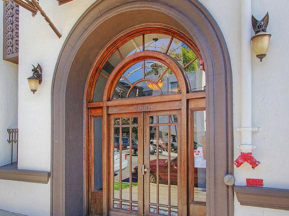 2nd image of 1650 Echo Park Ave APT 202