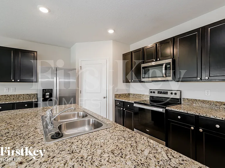 3008 Blakert Ct — Photo 7