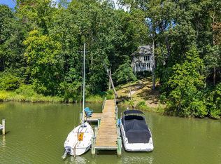 2656A Queen Anne Cir, Annapolis, MD 21403