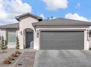 213 Flor Papagayo Way, Socorro, TX 79927