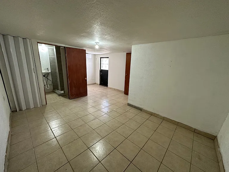 3315 E Missouri Ave — Photo 12
