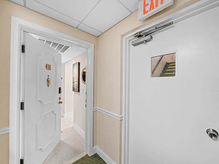 1111 S Ocean Blvd #414 — Photo 37