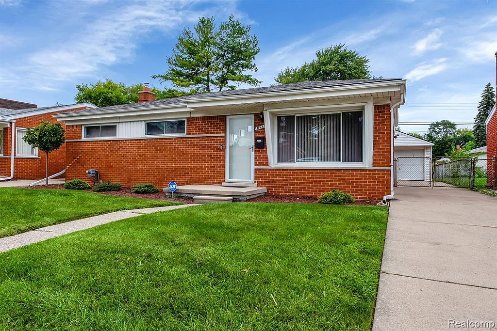 16841 May Ave, Eastpointe, MI 48021 MLS 20230076131 Zillow