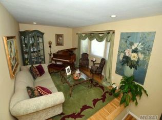 32 April Ave, Dix Hills, NY 11746