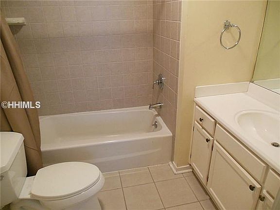 4th image of 36 Deallyon Ave APT 101