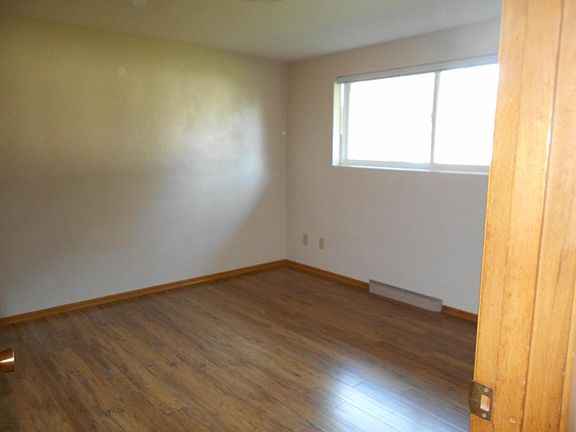 3rd image of 1130 Tullis St NE