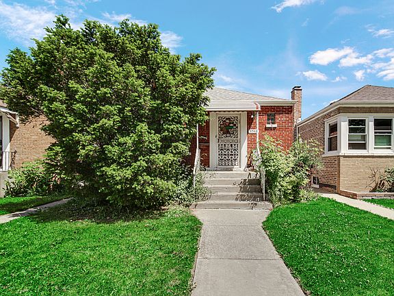 2nd image of 3748 W 54th St