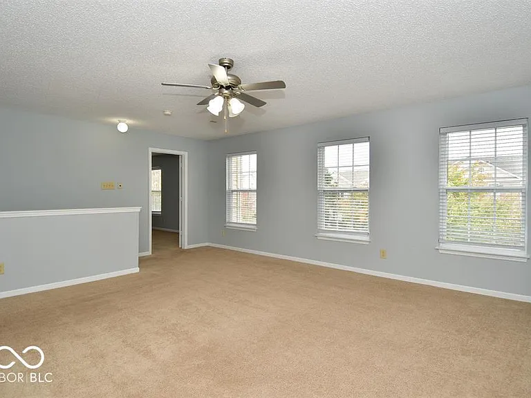 15208 Radiance Dr — Photo 30