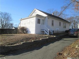 585 Meriden Rd, Waterbury, CT 06705